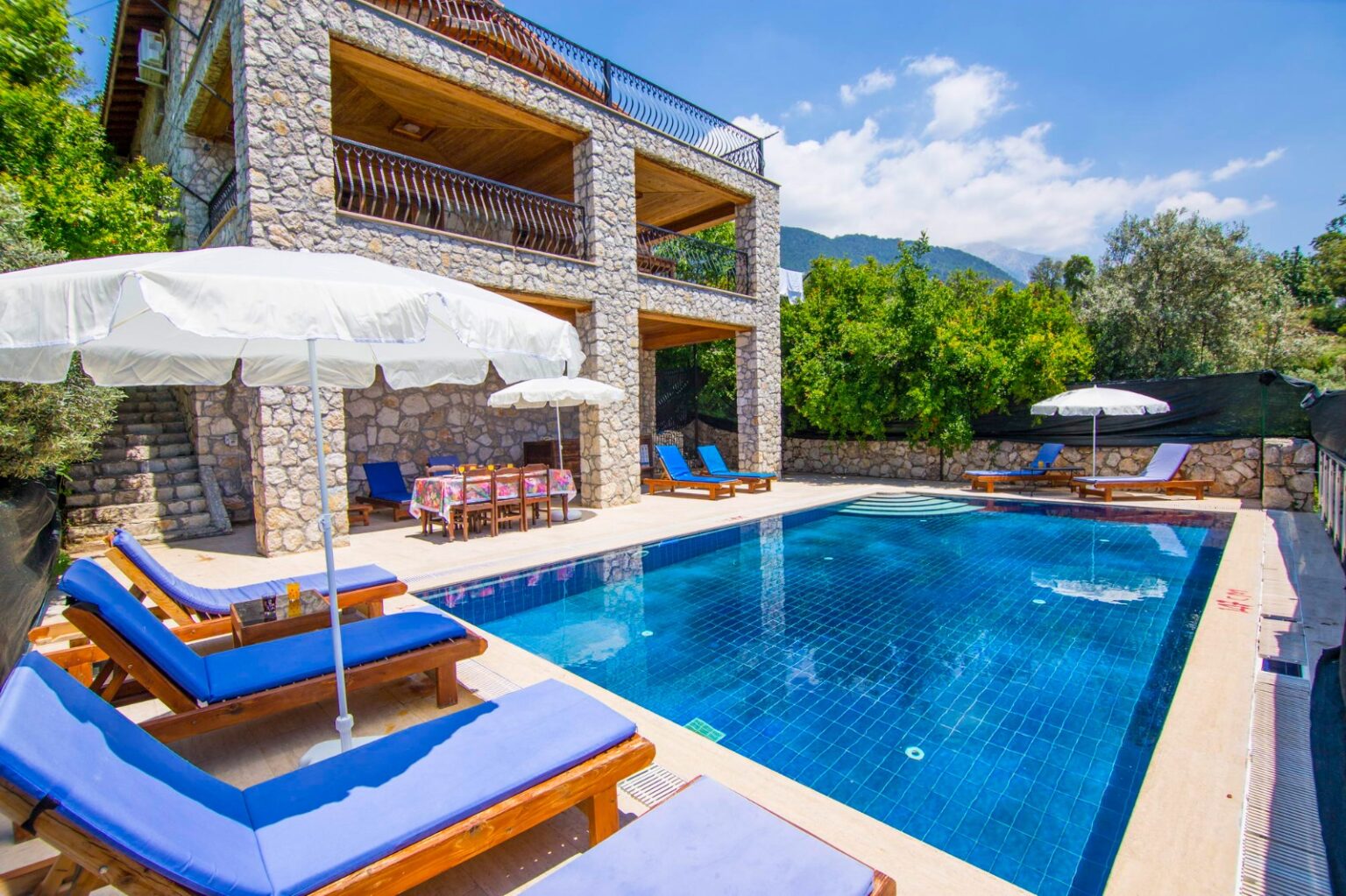 Faralya Taş Villa Havuzlu